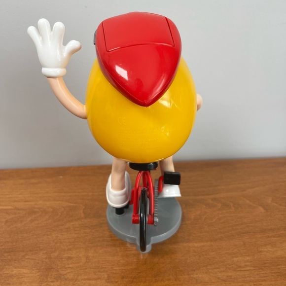M&M'S Dispenser Yellow M&M On Bicycle Novelty Collectible - Picture 5 of 7